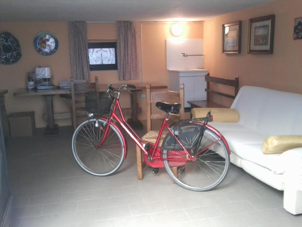 Tarussio Hotel Arezzo Bagian luar foto