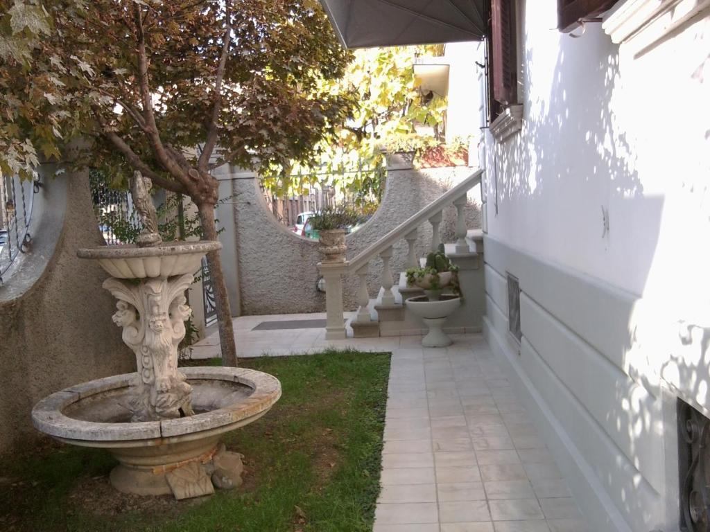 Tarussio Hotel Arezzo Bagian luar foto
