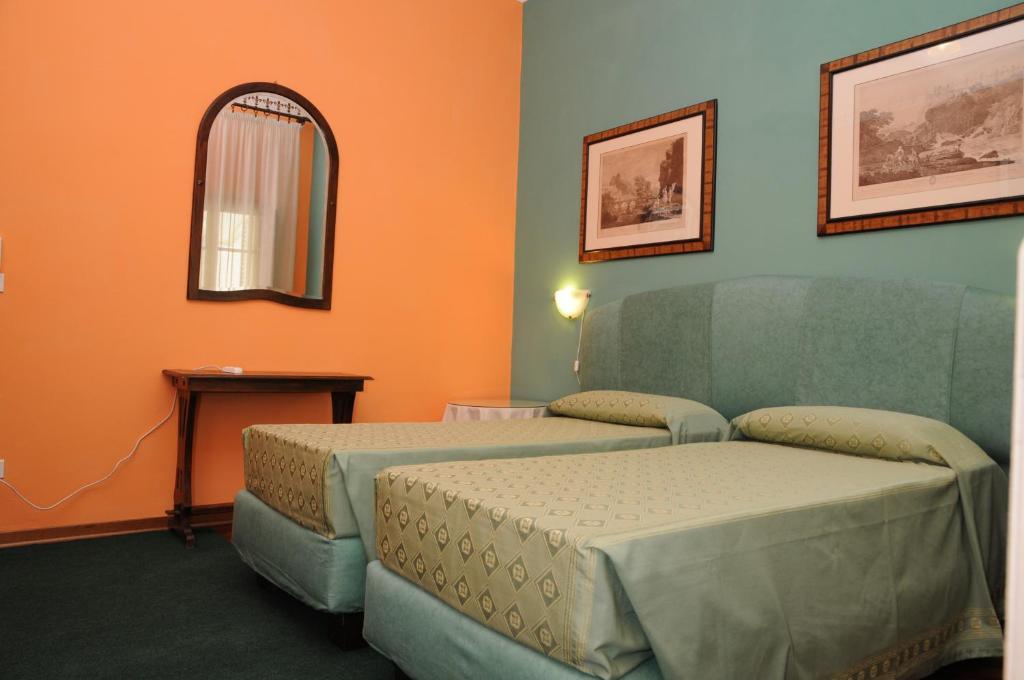 Tarussio Hotel Arezzo Bagian luar foto